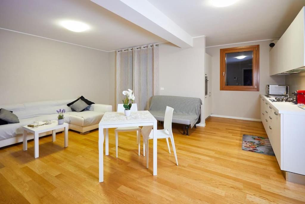 Center Aviano Comfort Suite Free Parking Wifi Zewnętrze zdjęcie